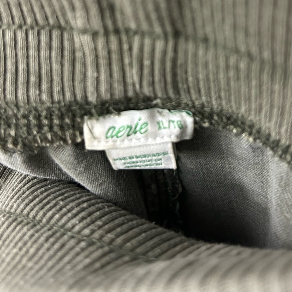 Aerie Ribbed Olive Green Woven Joggers - Picture 3 of 4